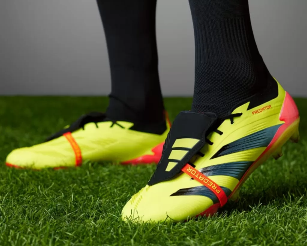 Бутсы профессиональные Adidas Predator Elite FT FG